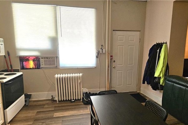 74 Locke Street N, Hamilton, ON L8R3A5 Photo 3