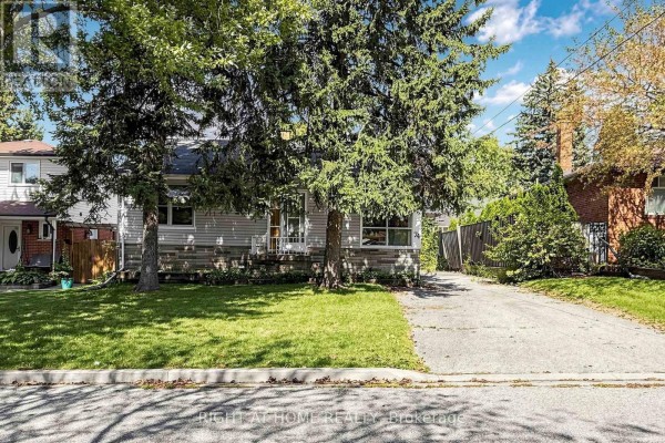 Kitchen - 74 Minerva Avenue, Toronto, ON M1M1V4 Photo 2