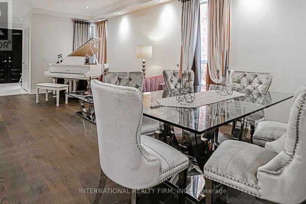 Kitchen - 74 Regatta Avenue, Richmond Hill, ON L4E4R1 Photo 4