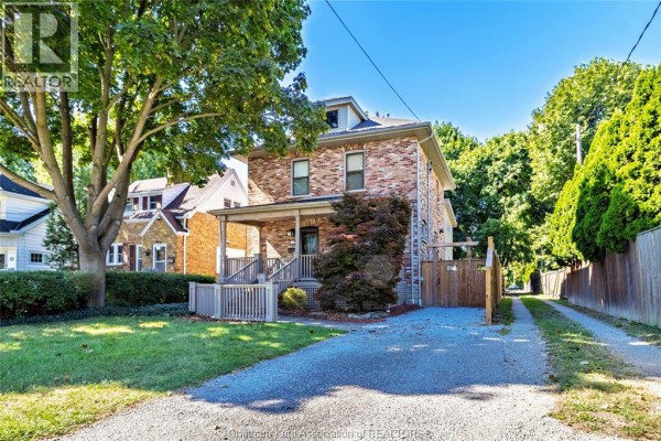 74 Robertson Avenue, Chatham