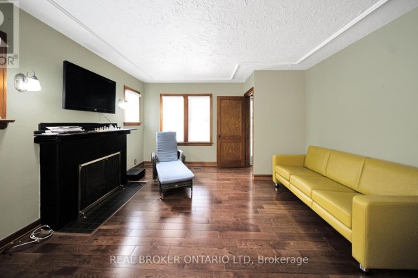 Primary Bedroom - 74 Sterling Street, London East, ON N5Y1Y7 Photo 4
