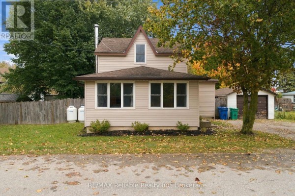 74 William Street, Ashfield Colborne Wawanosh, ON, photo 2
