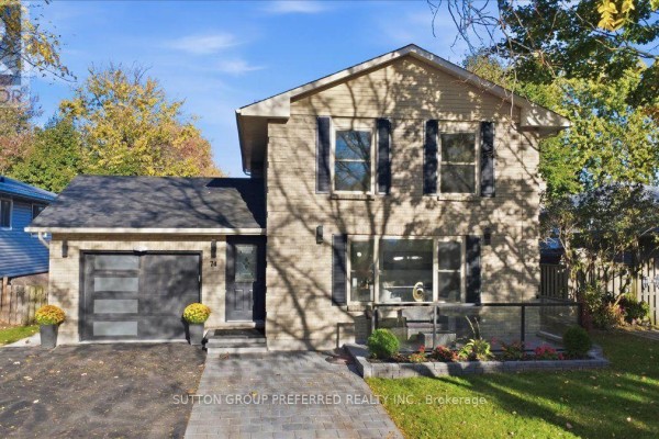 74 Winding Woods Crescent, London North