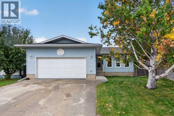 740 3 Avenue Se, Three Hills