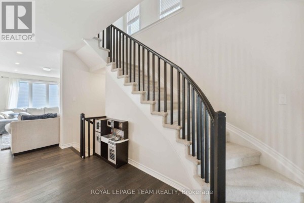 740 Brittanic Road, Ottawa, ON K2V0N7 Photo 3