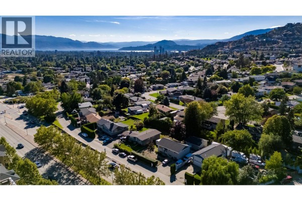 740 Glenmore Drive, Kelowna, BC, photo 3