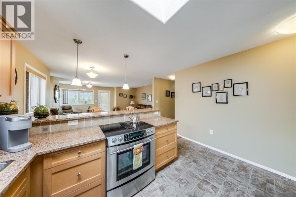 Bedroom - 7400 Crema Drive, Trail, BC V1R4X6 Photo 4