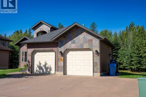 7402 61 Street, Rocky Mountain House, AB, photo 3