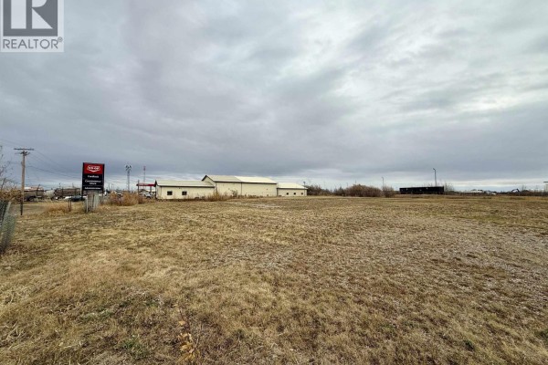 7405 100 Avenue, Fort St  John, BC V1J5T8 Photo 3