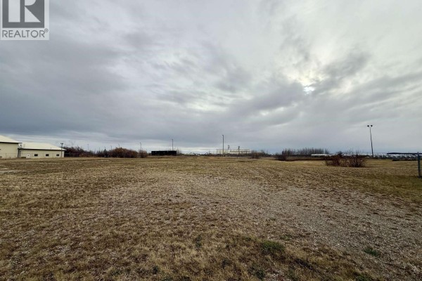 7405 100 Avenue, Fort St  John, BC V1J5T8 Photo 4