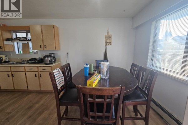 7405 4th Street, Burnaby, BC V3N4T4 Photo 5