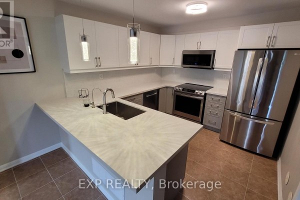 Living room - 741 Challinor Terrace, Milton, ON L9T7V5 Photo 3