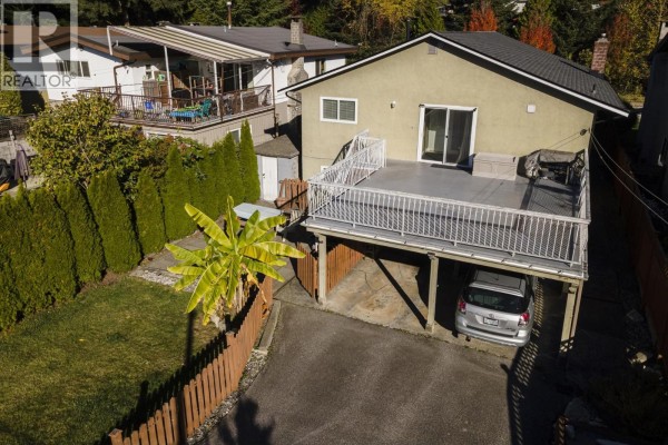 741 E 18th Street, North Vancouver, BC V7L2Y7 Photo 2