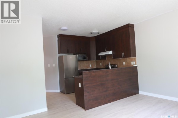 2pc Bathroom - 741 Garnet Street, Regina, SK S4T2X2 Photo 5