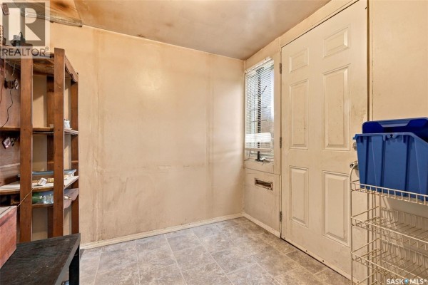 Bedroom - 741 H Avenue S, Saskatoon, SK S7M1X2 Photo 3