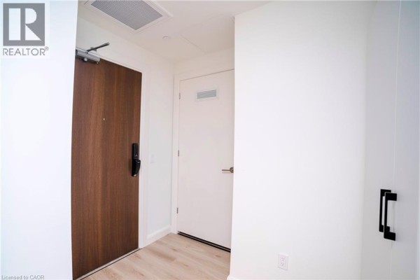 Primary Bedroom - 741 King Street W Unit# 1807, Kitchener, ON N2G1E5 Photo 4