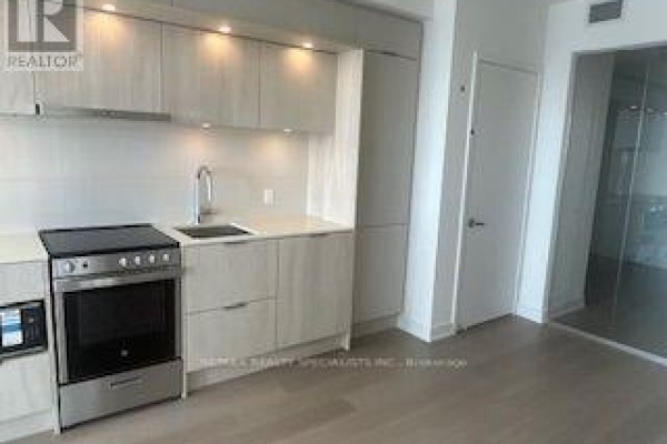 7412 - 448 Burnhamthorpe Road W, Mississauga, ON L5B3Y4 Photo 4