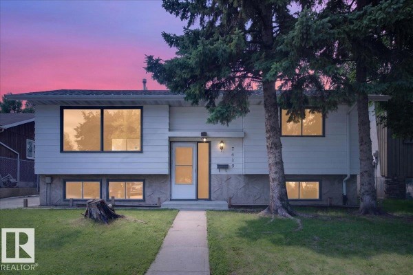 7419 15 Av Nw, Edmonton, AB, photo 2