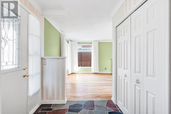 Dining room - 742 Cork Street, Ottawa, ON K1G1X9 Photo 4