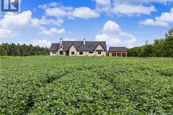 742 Country Squire Road, Waterloo, ON, photo 2