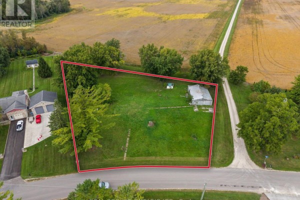 742 Josephine Street N, North Huron, ON N9B2L3 Photo 3