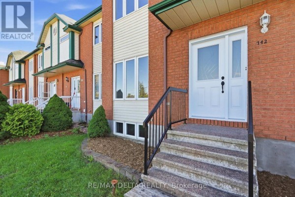Kitchen - 742 Nelson Street, Hawkesbury, ON K6A3P2 Photo 3