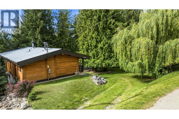 Recreation room - 7420 Stampede Trail, Anglemont, BC V0E1M8 Photo 3