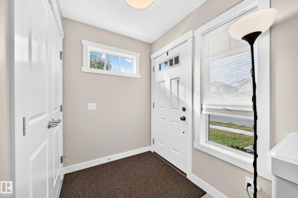 Kitchen - 7423 179 Av Nw, Edmonton, AB T5Z0M6 Photo 3