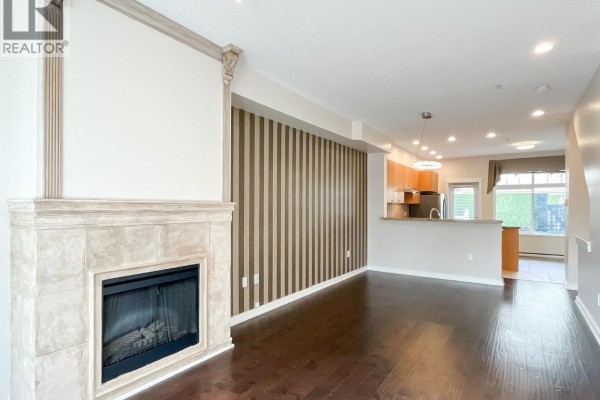 7425 Columbia Street, Vancouver, BC V5X4X4 Photo 4