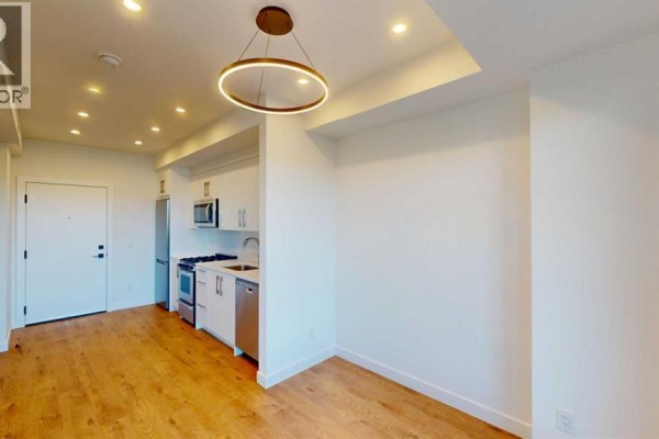 Kitchen - 743, 110 18a Street Nw, Calgary, AB T2N5G5 Photo 4