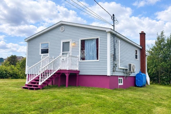 743 Maple Street, New Waterford