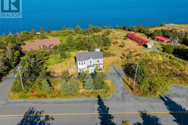 Bath (# pieces 1-6) - 743 St Thomas Line, Paradise, NL A1L3V7 Photo 2