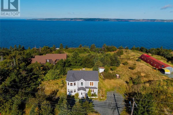 Bath (# pieces 1-6) - 743 St Thomas Line, Paradise, NL A1L3V7 Photo 5
