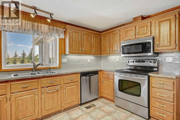 Office - 743073 Highway 2, Sexsmith, AB T0H3C0 Photo 5