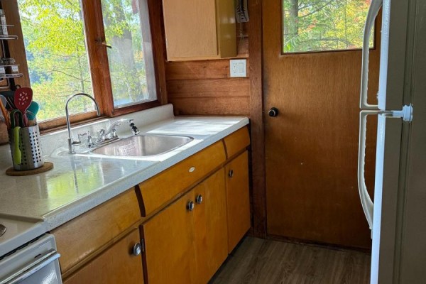 Kitchen - 744 Island 10/baxter Lake, Georgian Bay, ON L0K1S0 Photo 4