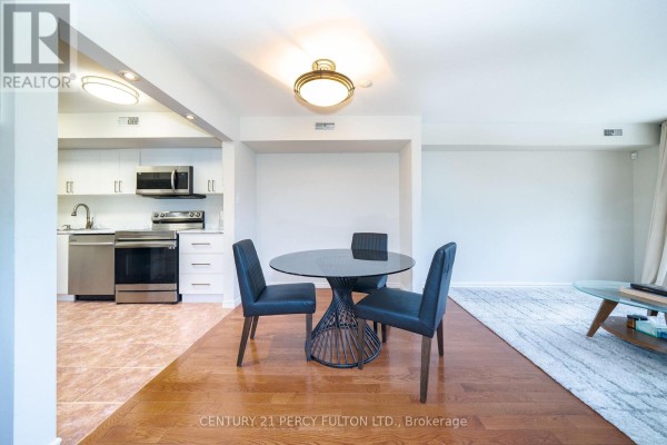 744-746 Wilson Avenue, Toronto, ON M3K1E2 Photo 4