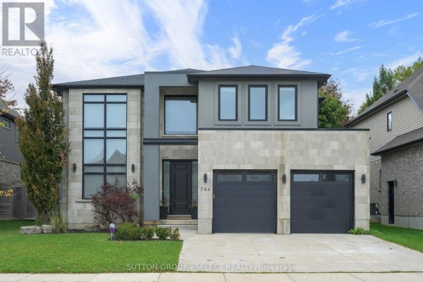 744 Hickorystick Key, London North