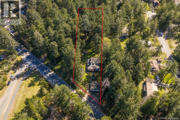 Primary Bedroom - 745 Lazo Rd, Comox, BC V9M3V6 Photo 3