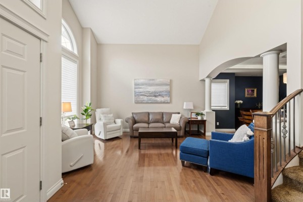 Family room - 745 Todd Landing Ld Nw, Edmonton, AB T6R3C4 Photo 4