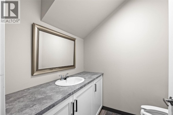 7450 Dallas Drive, Kamloops, BC, photo 2