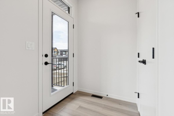Primary Bedroom - 7450 Klapstein Cr Sw, Edmonton, AB T6W5N8 Photo 4