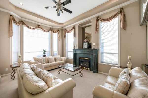 7452 Wiltshire Drive, Surrey, BC V3S2Y7 Photo 5