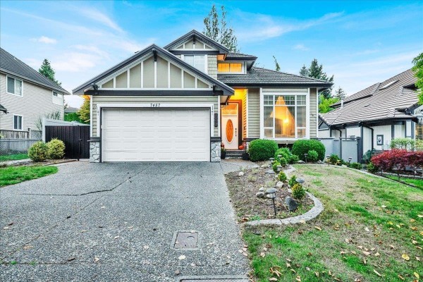 7457 146th Street, Surrey, BC V3S8Y8 Photo 2