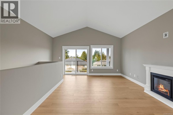 Bathroom - 746 Doehle Ave, Parksville, BC V9P2V1 Photo 5
