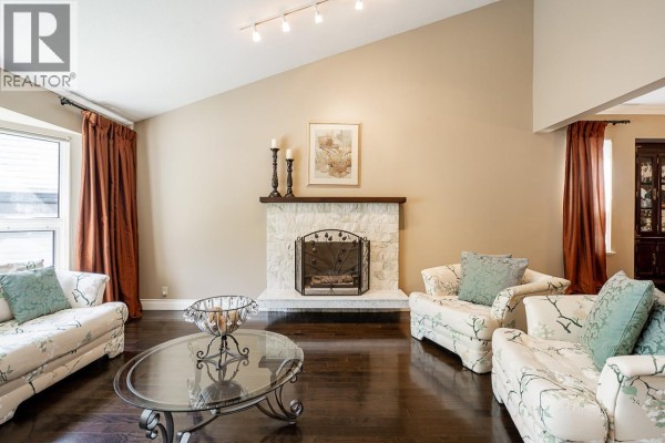 7460 Burnham Court, Burnaby, BC V5A4M7 Photo 4