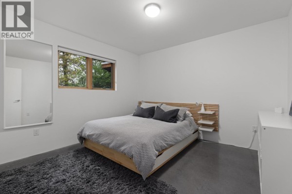 7465 Dogwood Street, Pemberton, BC V0N2L0 Photo 5