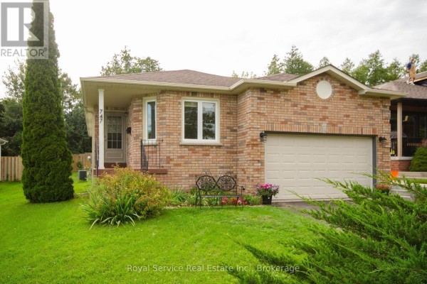 Living room - 747 Greer Crescent, Cobourg, ON K9A5N7 Photo 3