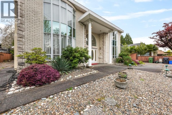 7471 Ledway Road, Richmond, BC V7C3N5 Photo 3