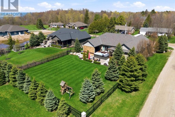 Recreational, Games room - 74764 Elm Crescent, Bluewater, ON N0M1G0 Photo 3