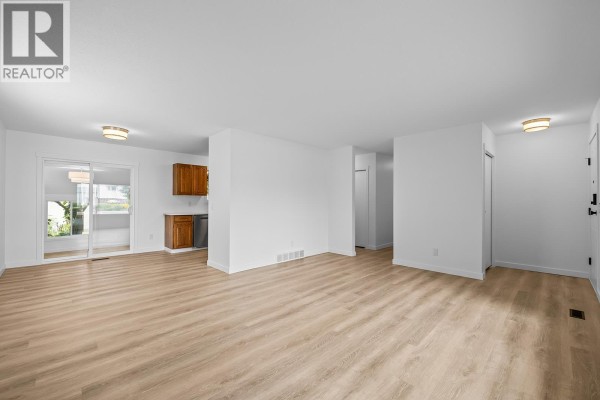 Bedroom - 748 Hollywood Road N, Kelowna, BC V1X5Y7 Photo 4